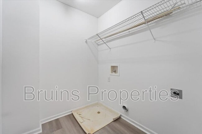 Building Photo - 1520 Birkdale Ct