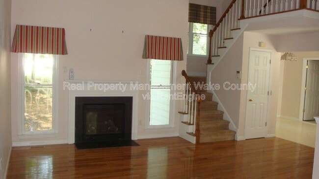 Building Photo - 2912 Isabella Dr