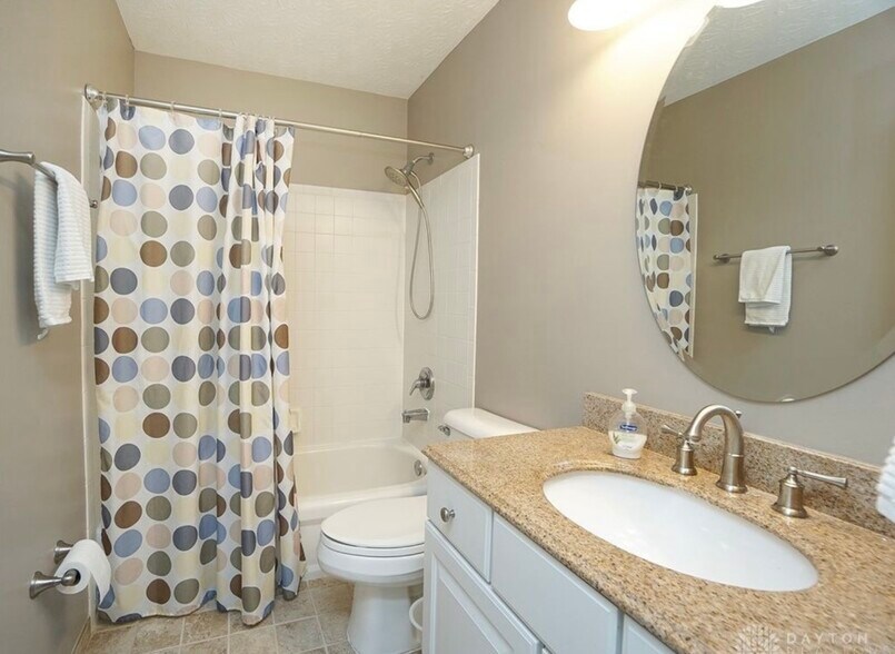 Building Photo - 5926 Deerfield Village Dr