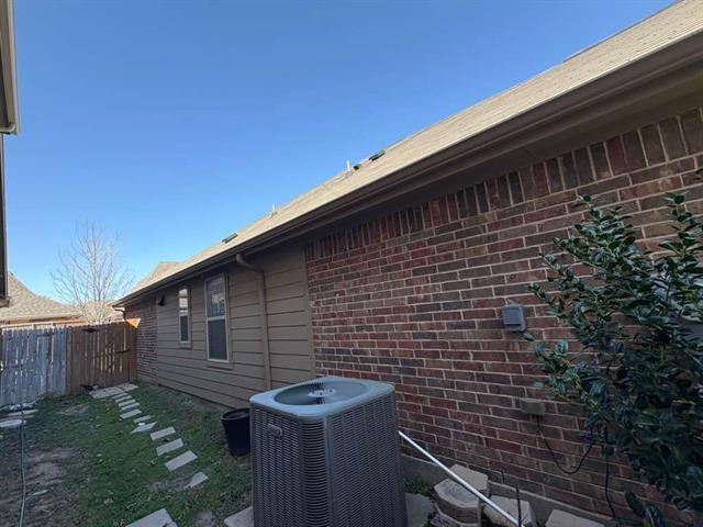 Building Photo - 16413 Stillhouse Hollow Ct