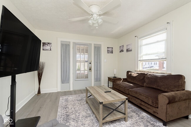 Building Photo - 5348 Winthrop Ave