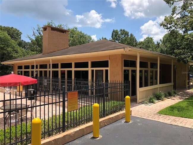 Building Photo - 1810 NW 23rd Blvd