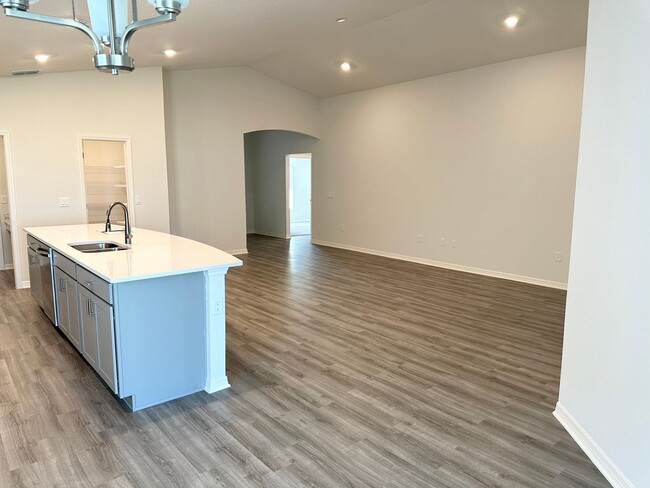 Building Photo - 4 Bedroom House in the Astonia Community