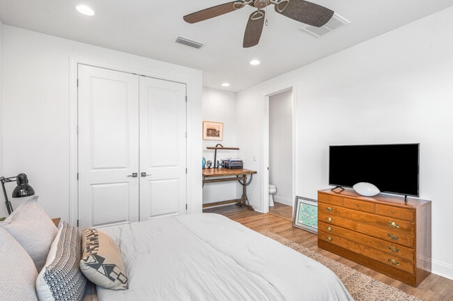 Building Photo - 229 Windrow Way