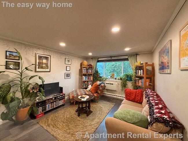 Building Photo - 326 Broadway