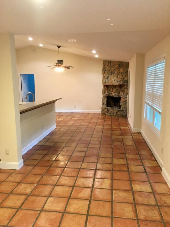 Building Photo - 7256 162nd Ct N