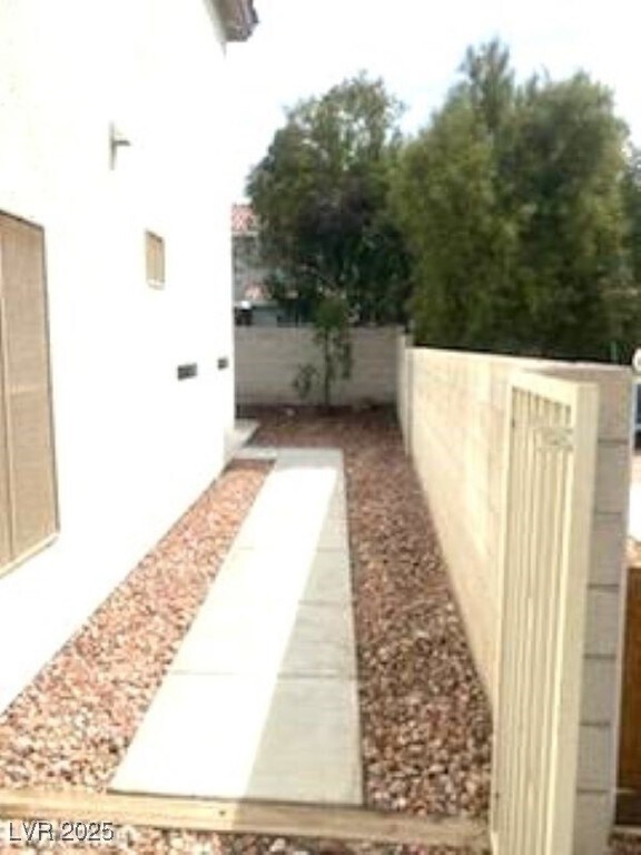 Building Photo - 10208 Grecian Laurel Ct