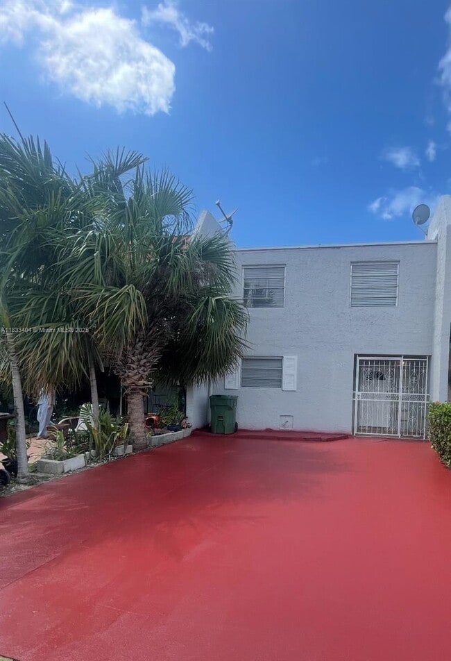 Primary Photo - 921 W 80th Pl