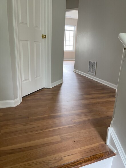Building Photo - 1694 Sienna Ct