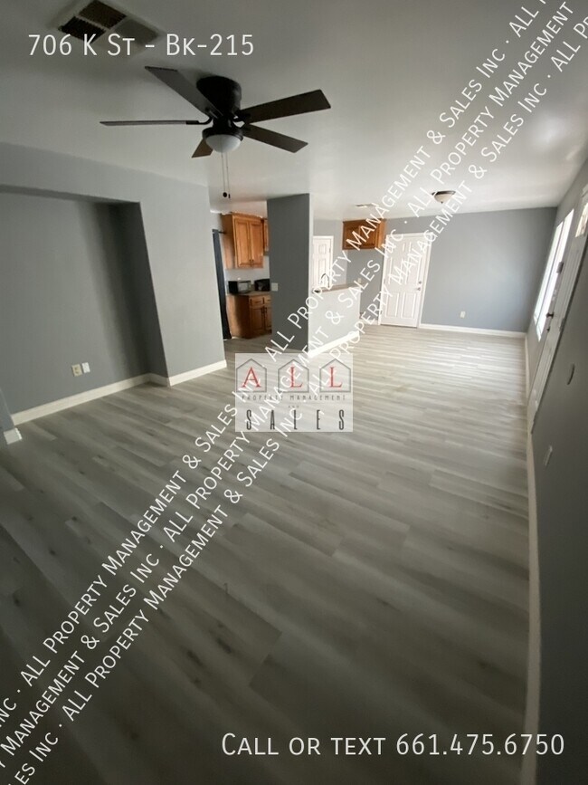 Building Photo - 706 K St