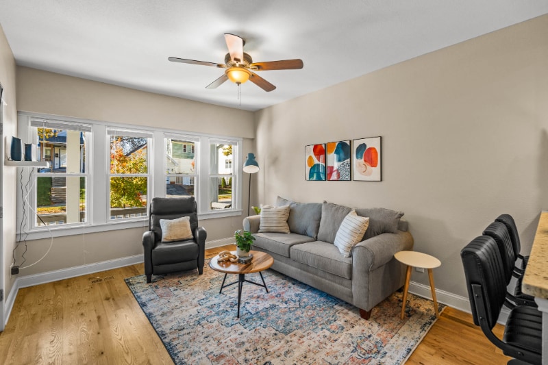 Building Photo - 2138 N Hubbard St