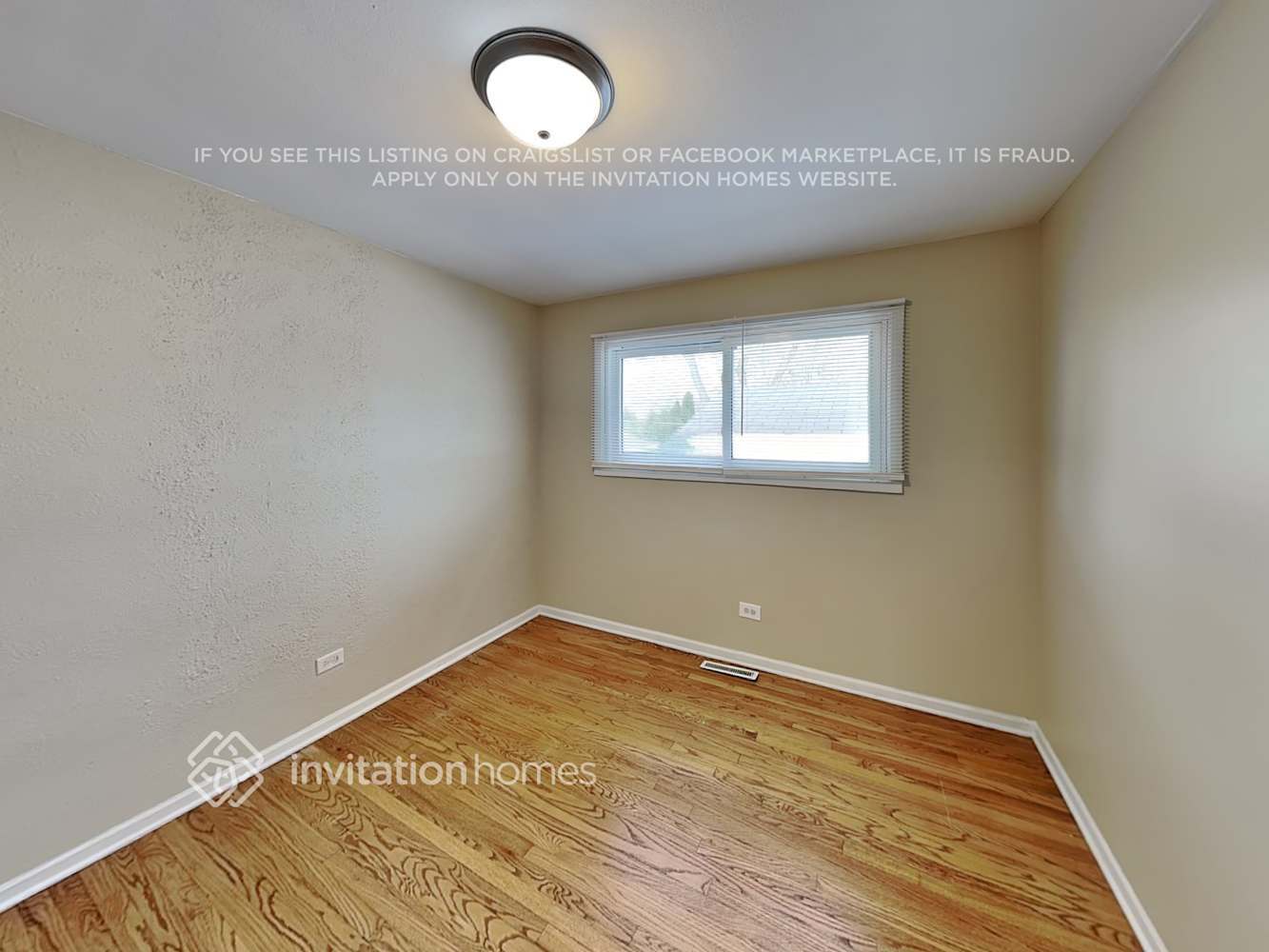 Building Photo - 144 E Drummond Ave