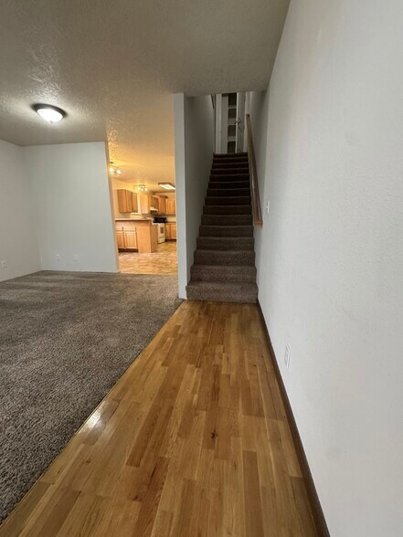 Building Photo - 6515 W Butte St