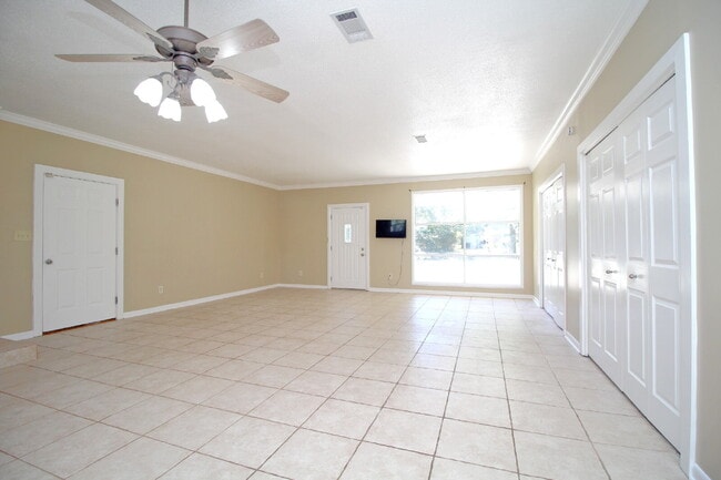 Building Photo - Northeast Pensacola Home- Entertainers Dream with Covered Deck & Fenced Backyard