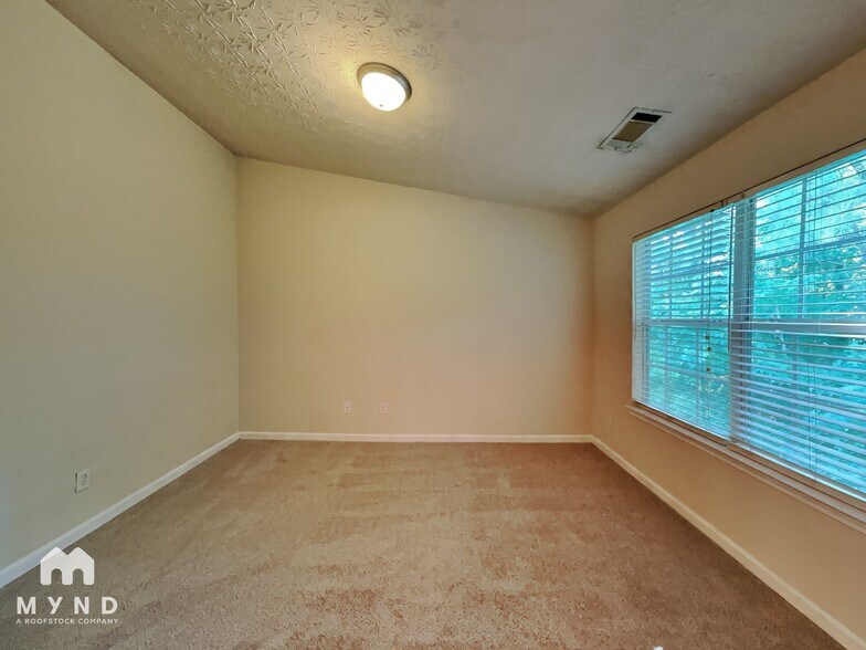 Building Photo - 2886 Vining Ridge Terrace