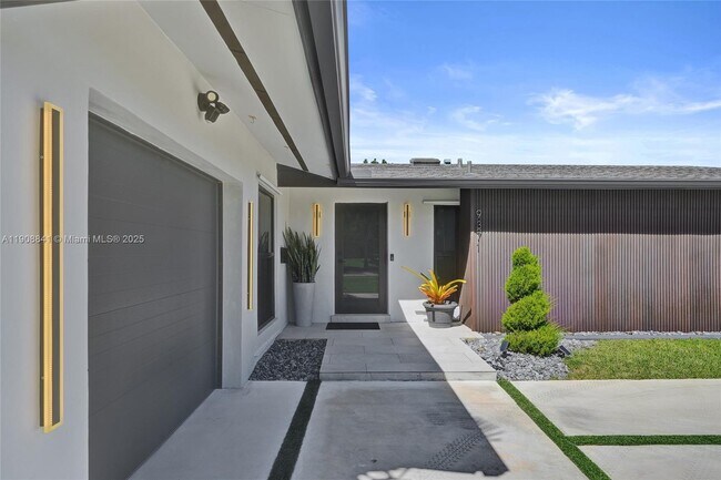 Building Photo - 9371 SW 185th Terrace