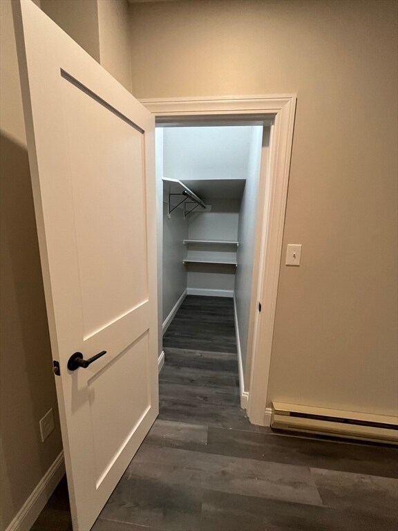 Building Photo - 10 Wellington St