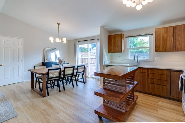 Kitchen - 5471 Braddock Ridge Dr