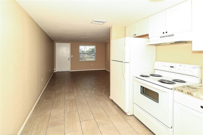 Building Photo - 2035 Calusa Trail