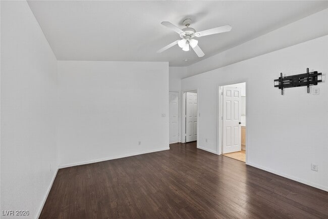 Building Photo - 226 Nautical St