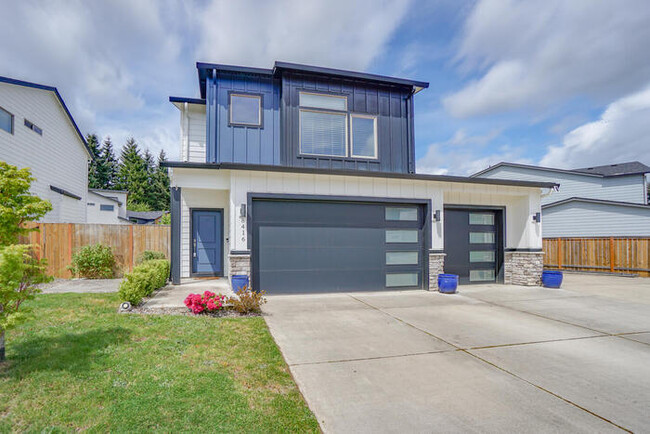 Primary Photo - NEWER FOUR BEDROOM NEAR HAZEL DELL