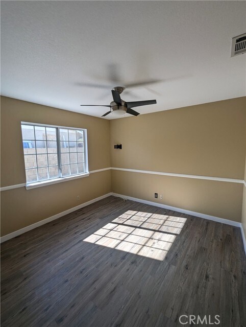 Building Photo - 13901 Hidden Valley Rd