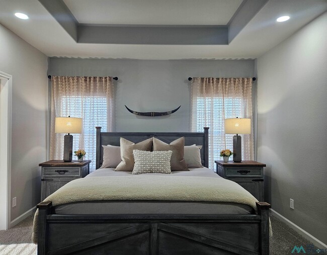 Building Photo - 510 W Dallas Ave