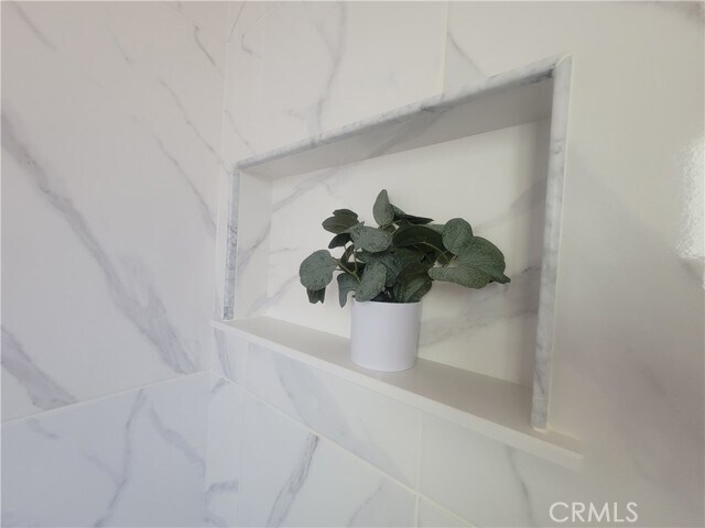 Building Photo - 28973 Willow Creek Ln