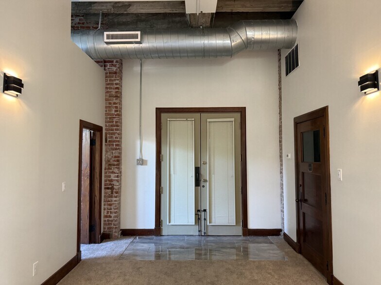 Building Photo - 249 N Athenian Ave