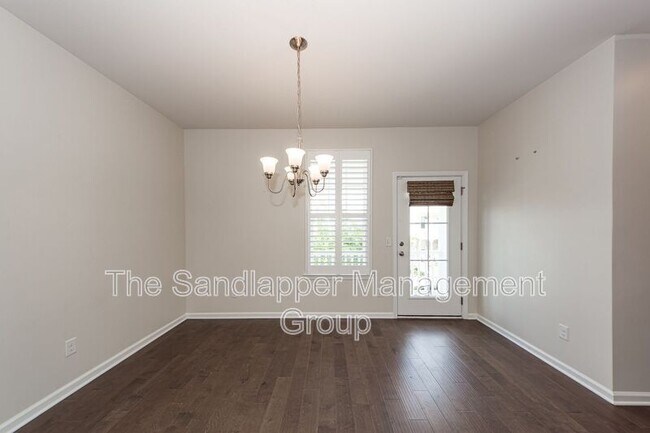 Building Photo - 139 Rowans Creek Dr