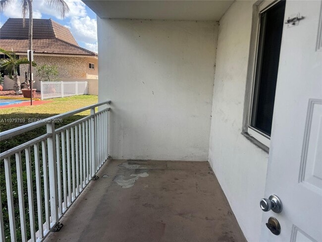 Building Photo - 6950 Miami Gardens Dr