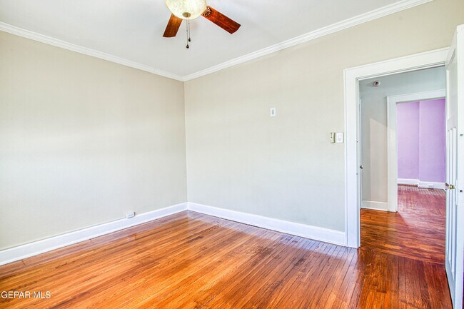 Building Photo - 1701 Elm St