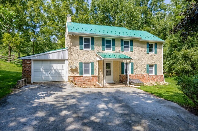 Primary Photo - Charming Single-Family Home in Downingtown School District – Available 2/13/26!