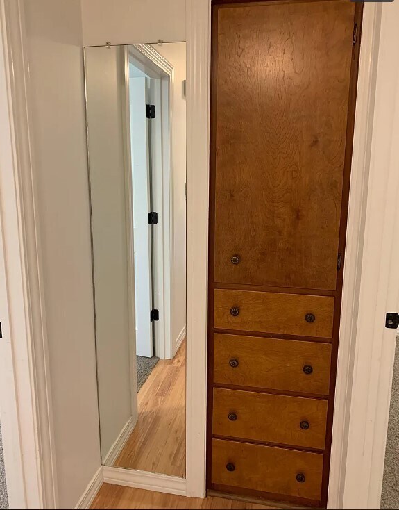 Building Photo - 1165 E Rosebrier St