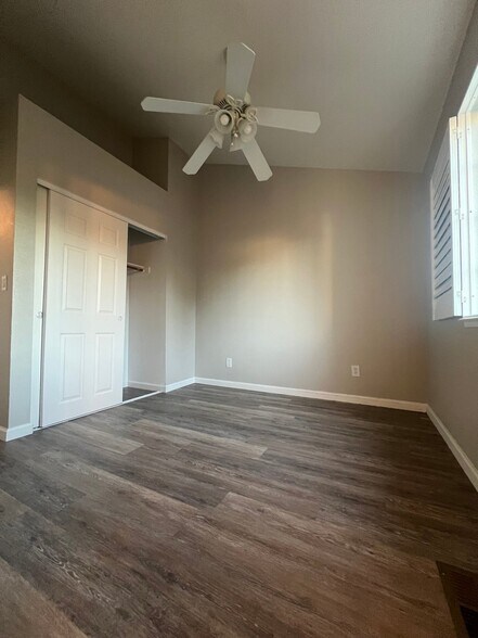 Building Photo - 267 Tamarisk Cir