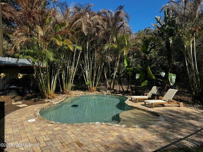 Building Photo - 1926 71st Ave