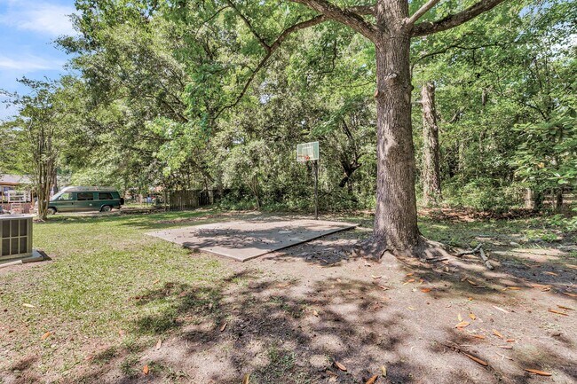Building Photo - Solid Brick Home on Nearly Half an Acre — Space, Privacy & Charleston Convenience
