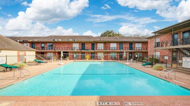 Building Photo - 11540 Chimney Rock Rd