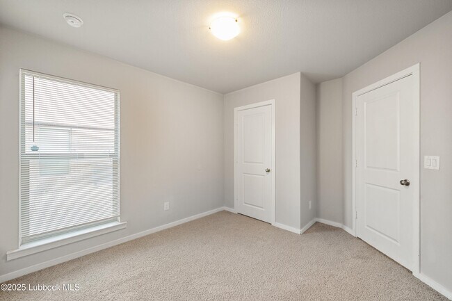 Building Photo - 1626 133rd St