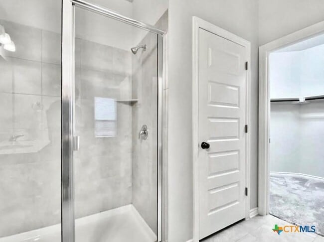 Building Photo - 816 Alta Wy