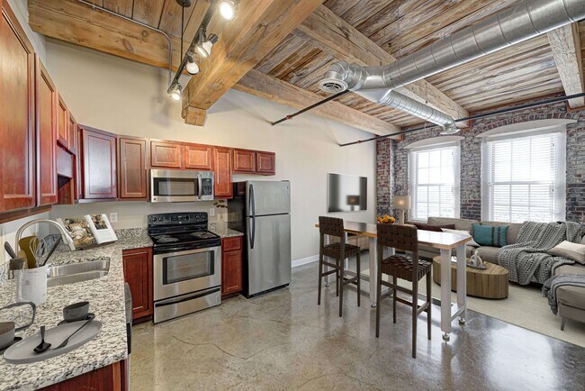 Interior Photo - Harding Street Lofts