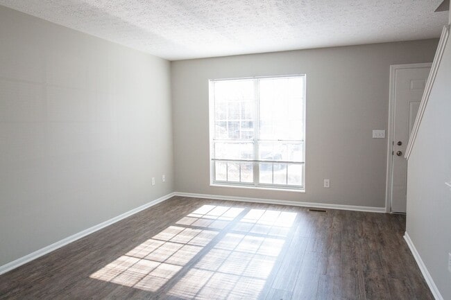 Building Photo - 7778 Deercrest Ct