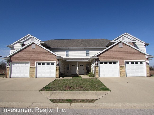 Primary Photo - 128 Andrews Dr