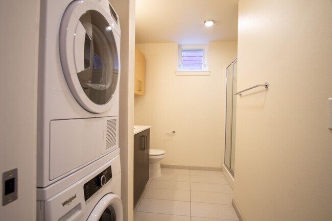 Building Photo - Modern & Chic Corner 1-Bed w/Private Balcony!