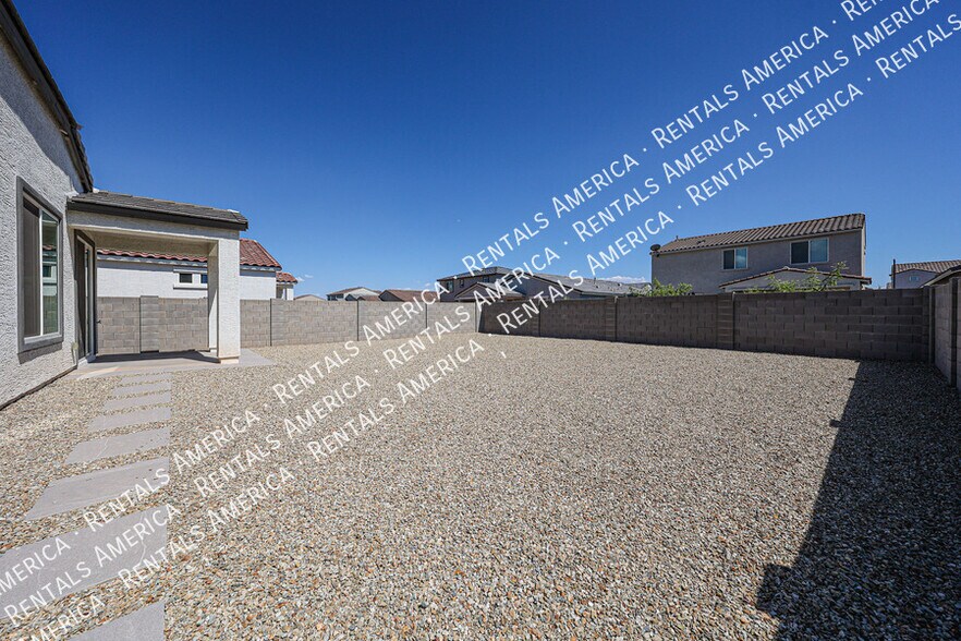 Building Photo - 18063 W Soft Wind Dr