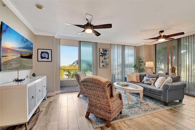 Building Photo - 700 E Boynton Beach Blvd