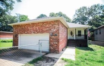 Building Photo - 1303 S Eleventh Street