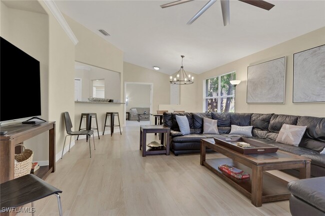 Building Photo - 15079 Sterling Oaks Dr