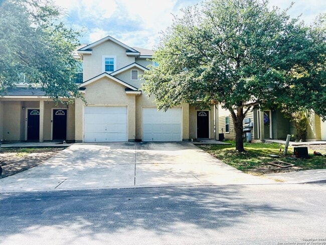 Primary Photo - Newly Renovated Town-home