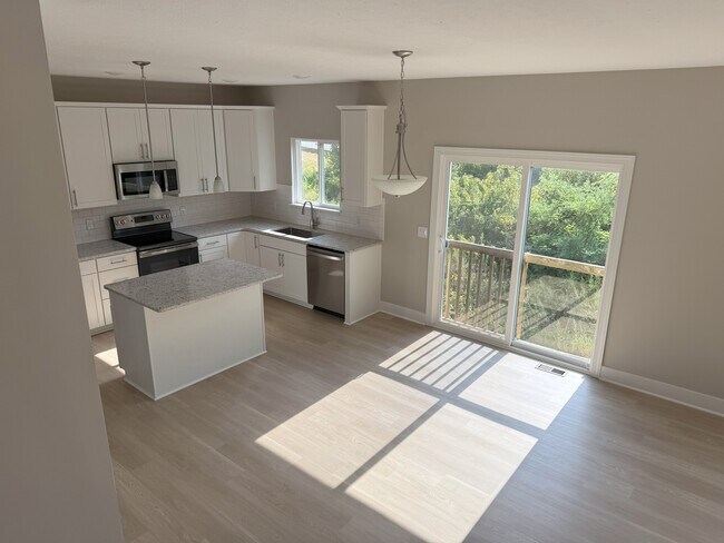 Building Photo - 3378 Ponderosa Trl